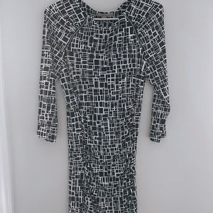 Women’s Banana Republic Business Casual Dress in Black and White